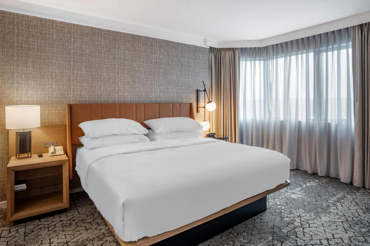 Sheraton Suites Wilmington Downtown Exteriör bild