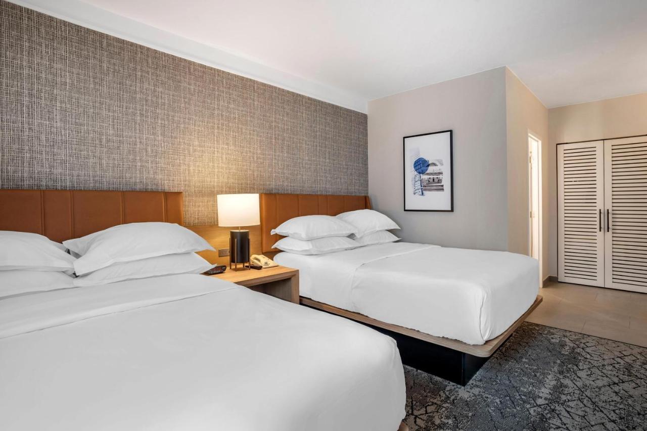 Sheraton Suites Wilmington Downtown Exteriör bild