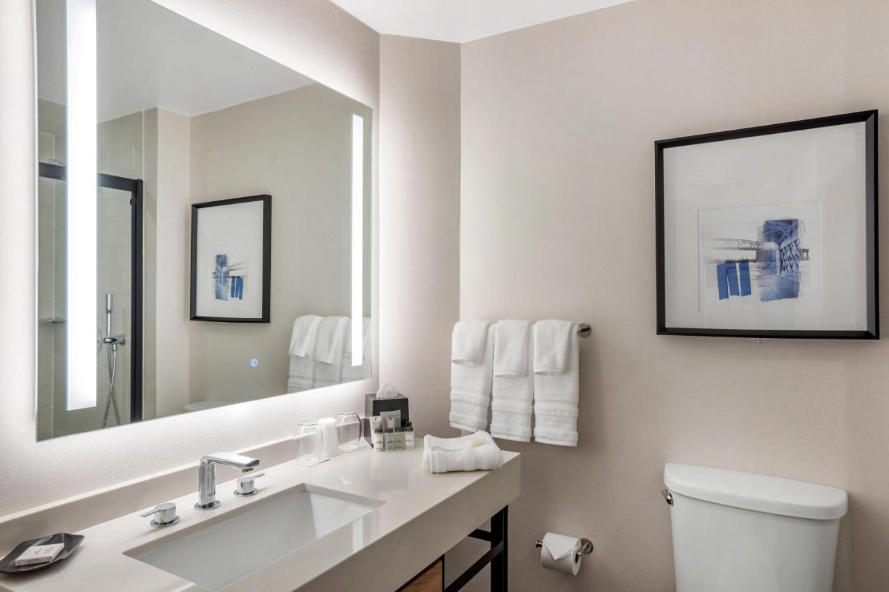 Sheraton Suites Wilmington Downtown Exteriör bild