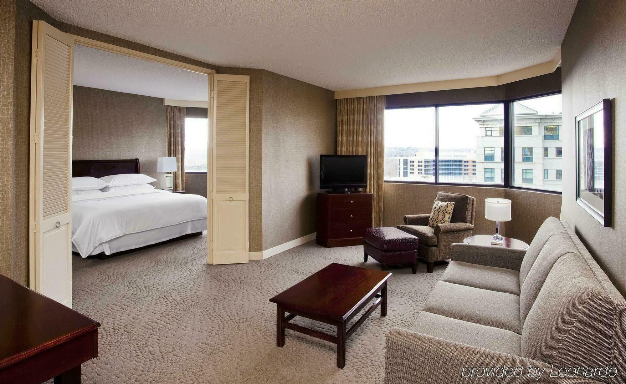 Sheraton Suites Wilmington Downtown Exteriör bild